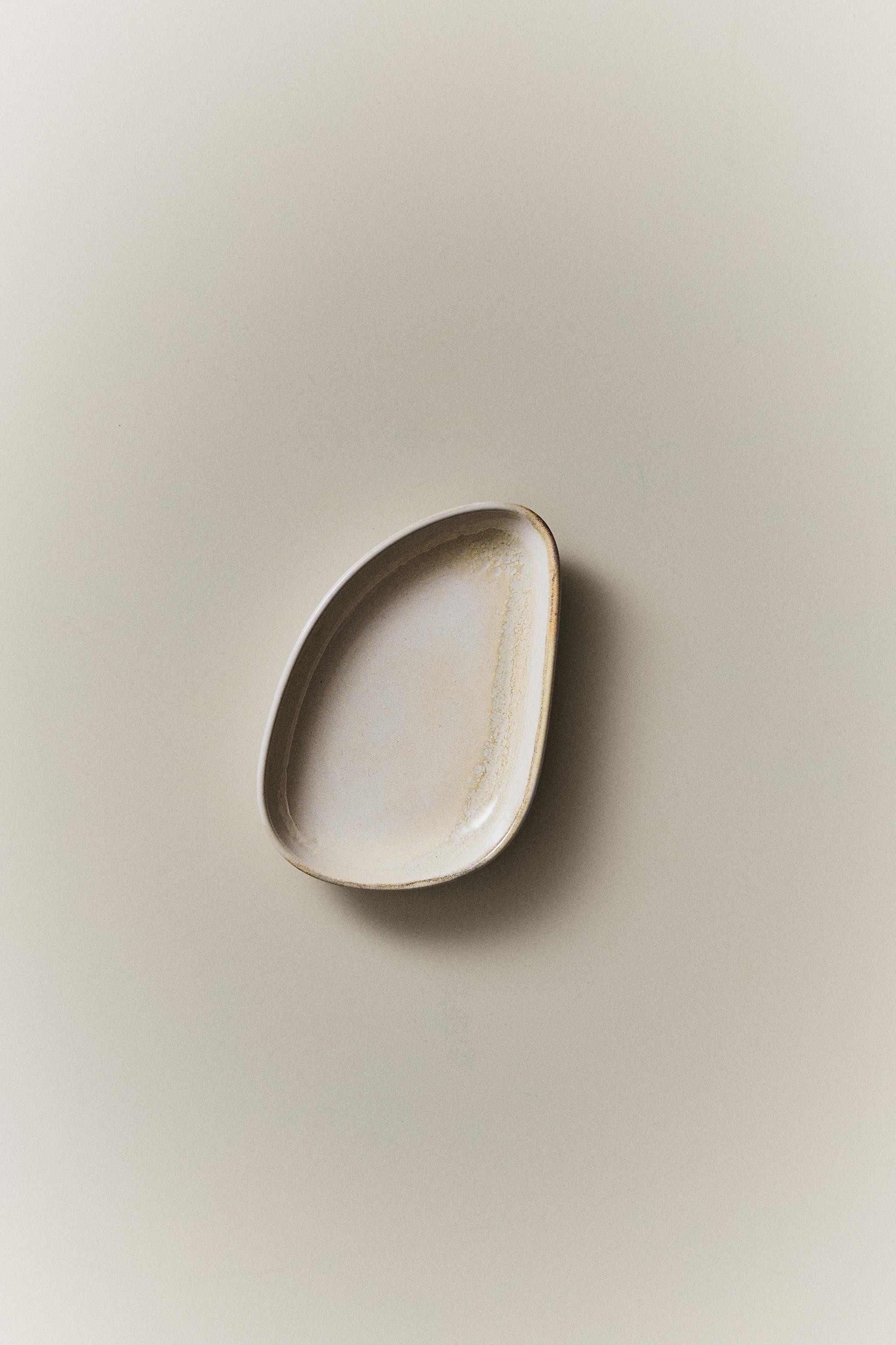 ECRU STONEWARE MINI PLATE